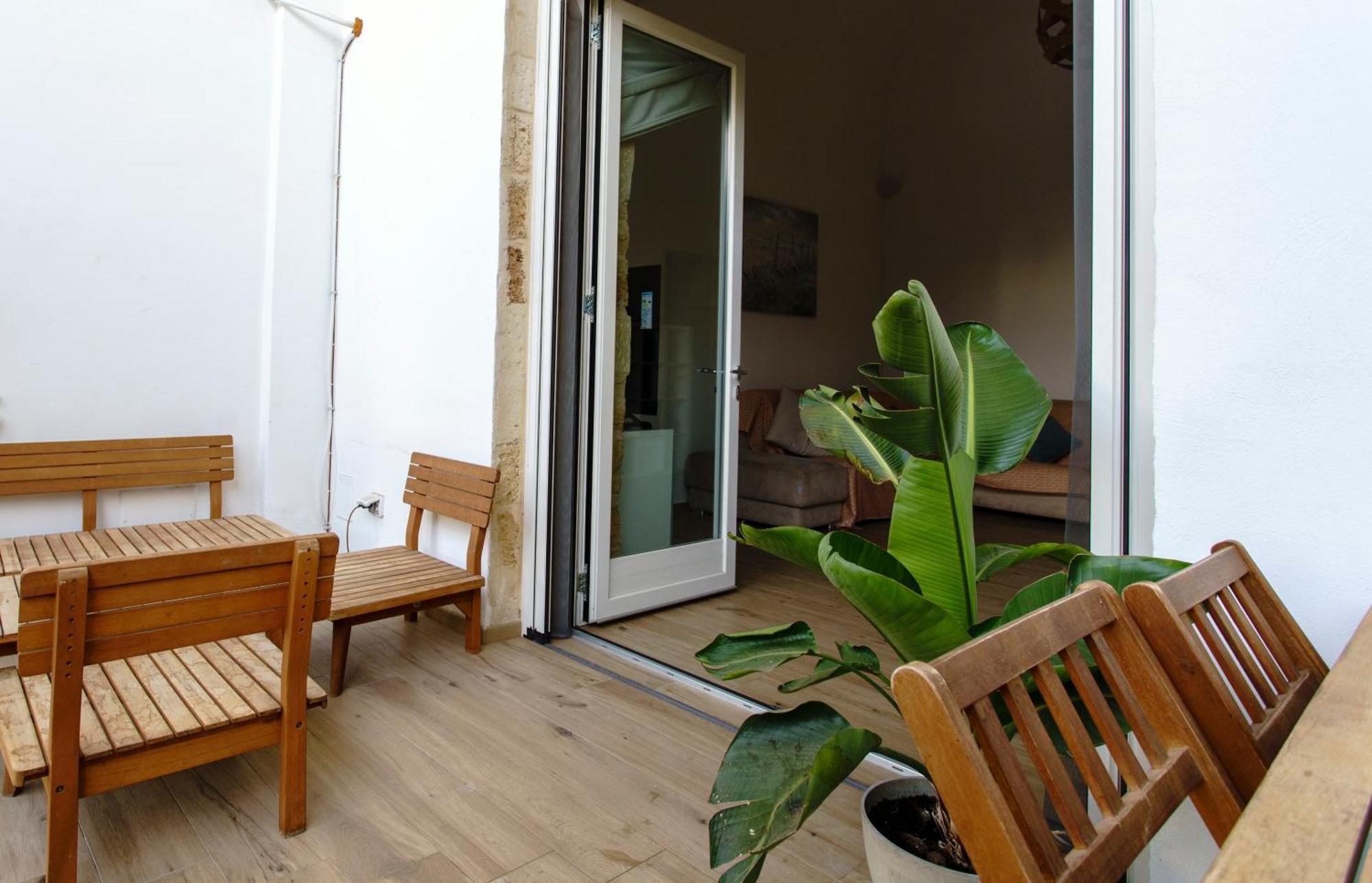 La Bella Lecce Apartment ภายนอก รูปภาพ